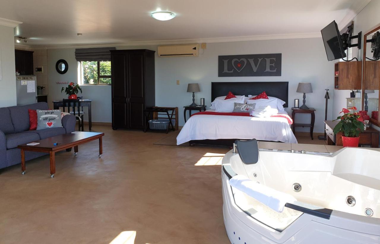 Harmony Haven Couples Retreat Apartment Amanzimtoti Exterior photo