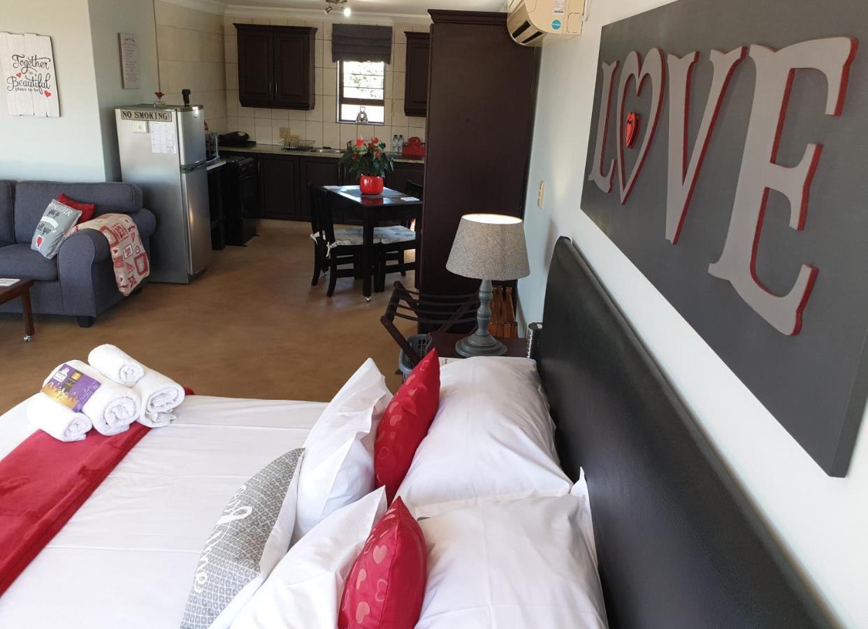 Harmony Haven Couples Retreat Apartment Amanzimtoti Exterior photo