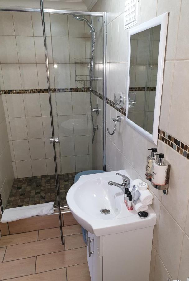 Harmony Haven Couples Retreat Apartment Amanzimtoti Exterior photo